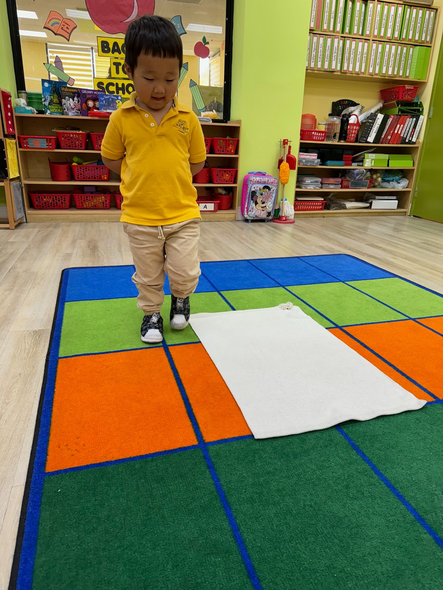Toddler – Walnut Montessori Academy